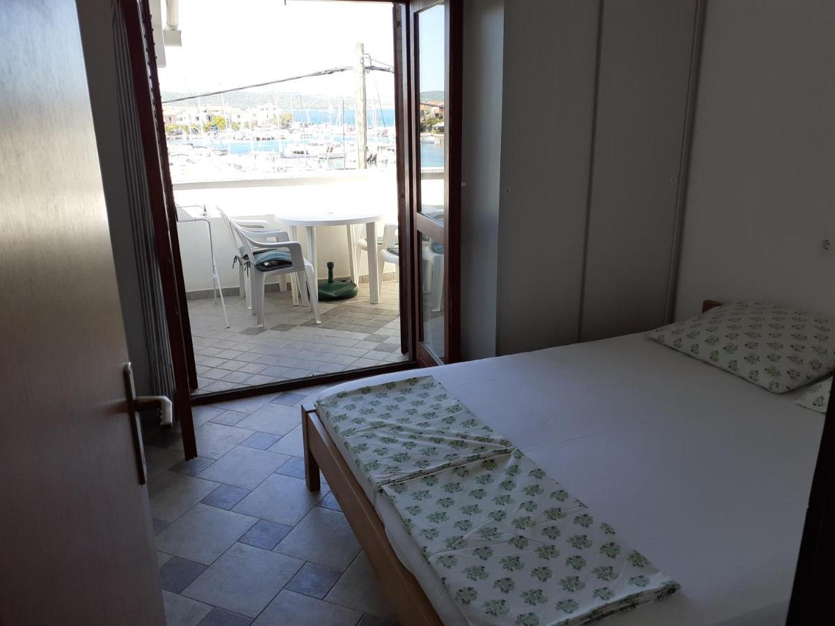 Vala Apartmani 比比涅 外观 照片